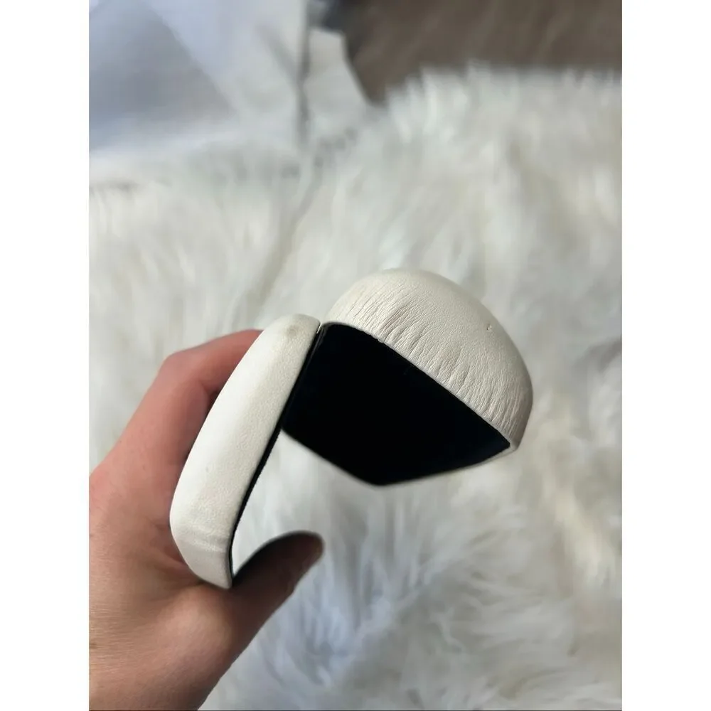 White Dolce Gabbana D&G Leather Hardshell Eyeglass Case 6.5